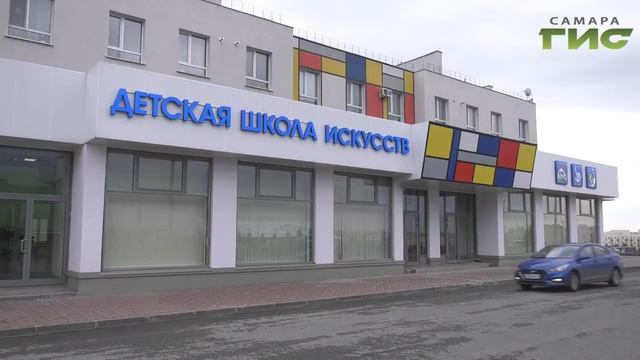 Обновляют сквер, Дворец культуры и школу искусств. Глава города побывала на Красной Глинке смотреть онлайн