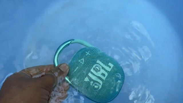 NEW JBL CLIP 4 || UNBOXING || REVIEW || WATERPROOF || SOUND & BASS TEST || HINDI смотреть онлайн