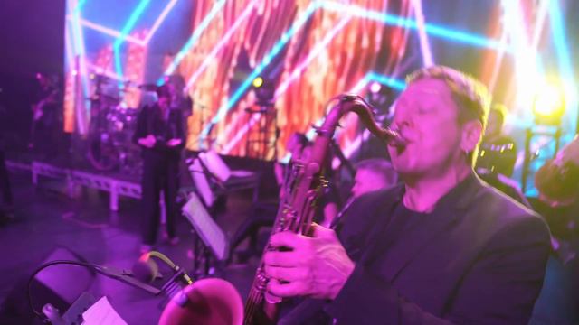 The Offspring - Pretty Fly / Olympic Orchestra