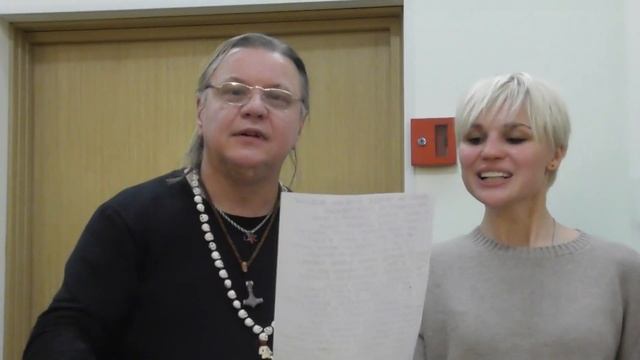 Нам песня строить и жить помогает.. сводный хор воспитанников клуба "Искатель" У рояля Эмма Оффенба смотреть онлайн