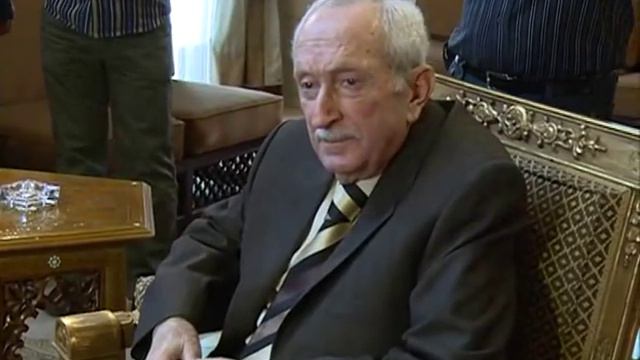 LBCI-NEWS-رؤساء الحكومات يمهلون المفتي قباني حتى السبت смотреть онлайн
