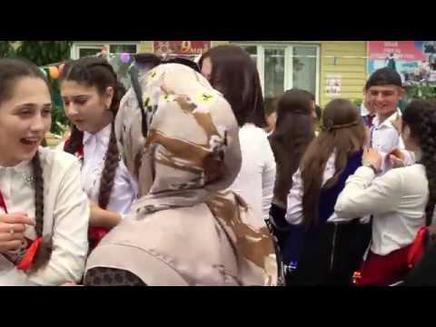 ГКОУ РД "Караузекская СОШ". Последний звонок 38 - го выпуска 23.05.2019 год (5 - я часть). смотреть онлайн