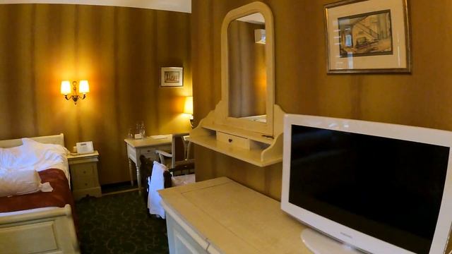 Мини-обзор Парк-Отель "Усадьба Мещерская" в г. Гусь-Хрустальный Владимирской обл. Гостиница. Бассей смотреть онлайн