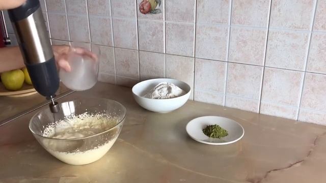 Кексы с матчей│Воздушные и мягкие домашние кексы смотреть онлайн