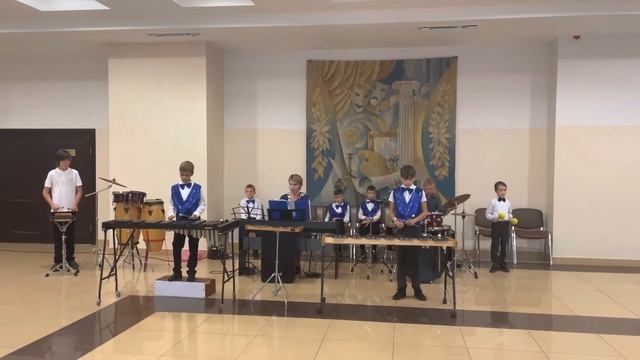 Веселая кадриль. Ансамбль ударных инструментов г.Сочи Муз.школа №3 смотреть онлайн