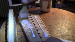 Обработка резонаторов гармони : какой клей здесь употребить ?