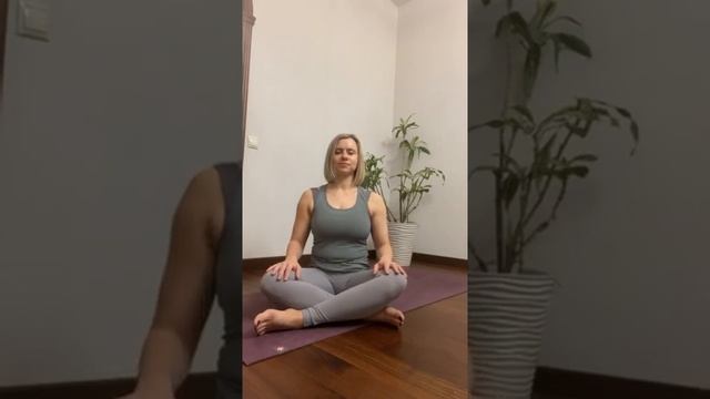 Полное йоговское дыхание и Нади-шоддхана пранаяма смотреть онлайн