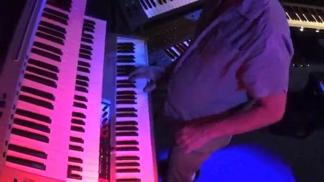 Pierluigi plays Menuet from Suite in B Minor by J.S. Bach (LIVE) смотреть онлайн