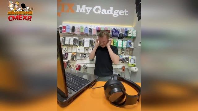 Ремонт наушников - Пародия от Лазурных Драконов 青龍 смотреть онлайн