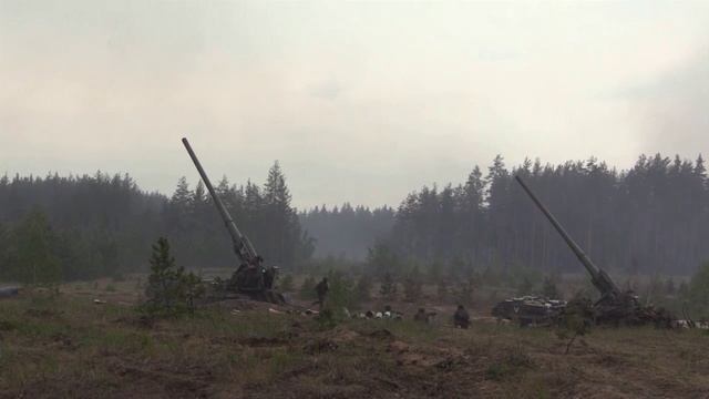 Боевая работа расчетов САУ большой мощности 2С7М «Малка».mp4 смотреть онлайн