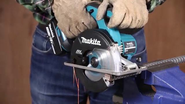 Cordless Metal Cutter - DCS551 (Rod Cutting) смотреть онлайн