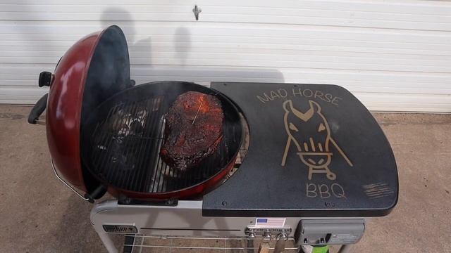 22” Weber Kettle - Brisket - Slow N Sear смотреть онлайн