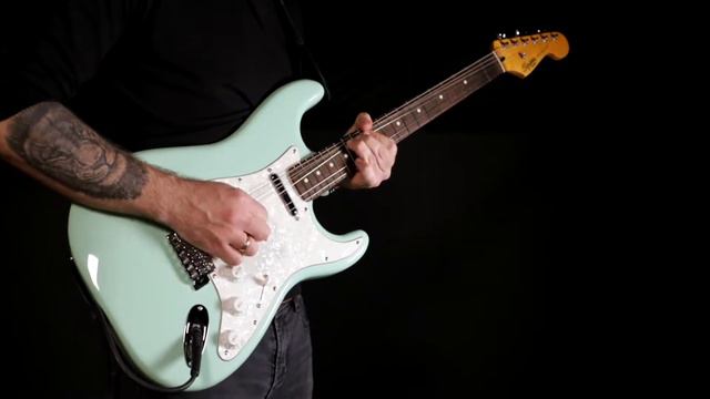 Squier Vintage Modified Stratocaster Surf Green 2011 смотреть онлайн