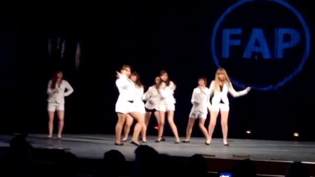 Girls' Generation- Intro+ Tell Me Your Wish (cover dance by Akai Hako) смотреть онлайн