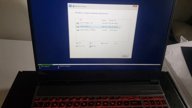 MSI ALPHA 15 A3DD Notebook Windows Kurulum& install windows 10 смотреть онлайн