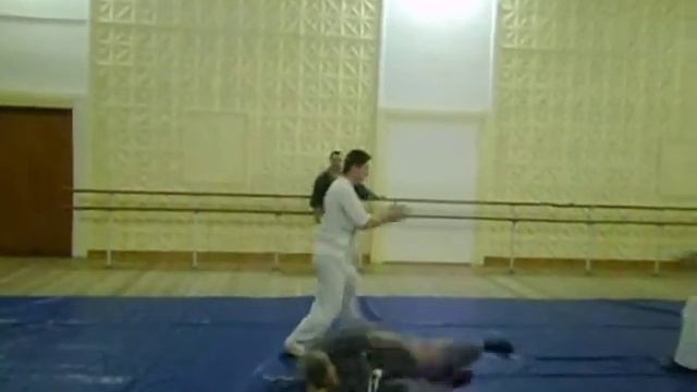 Айкидо, клуб"Кавкай"(г.Нальчик), дзю-вадза: атака- боковой удар в голову. Март 2012г. . смотреть онлайн