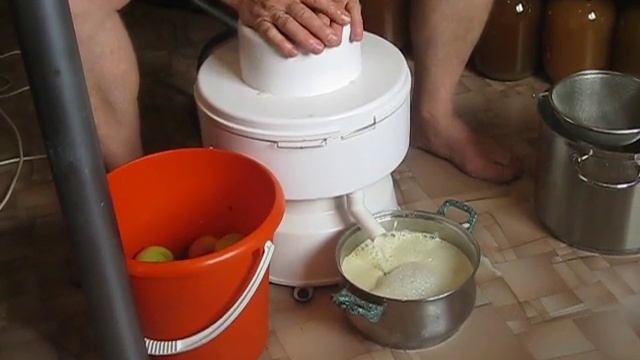 Купить лучшую соковыжималку, для фруктов и овощей по цене 6 500 рублей смотреть онлайн