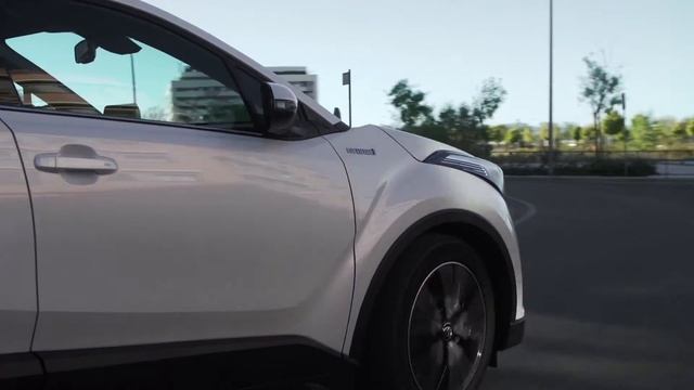 2016 Toyota C-HR Hybrid Driving Video Trailer | AutoMotoTV смотреть онлайн