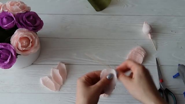МАСТЕР-КЛАСС РОЗА ИЗ ГОФРИРОВАННОЙ БУМАГИ / DIY PAPER ROSE смотреть онлайн