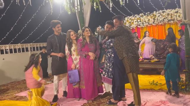 Maaz and Sabah’s dholki 🥁| sabah appi k ghar ki dholki | dance bhe kia bhai 🤪 смотреть онлайн