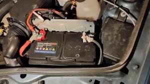 Замена аккумулятора на Renault DUSTER !!!!!