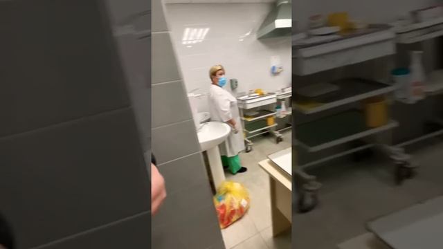 КАК Я СДАЮ АНАЛИЗЫ ??? / ПРАНК В ПОЛИКЛИНИКЕ смотреть онлайн