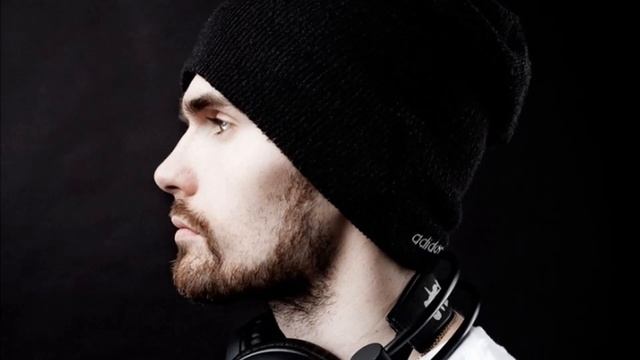 NOIZE MC — ВНИМАТЕЛЬНО ПОСЛУШАЙ