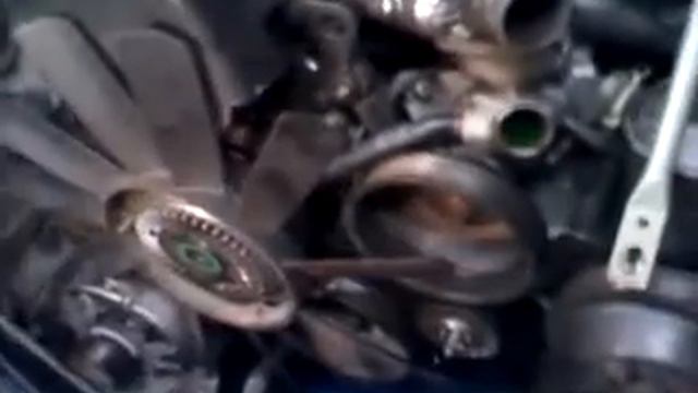 Changing a 1991 mercedes 190e alternator and belt смотреть онлайн