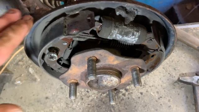 Замена Заднего Подшипника Toyota Yaris (Ярик) 2002 год смотреть онлайн