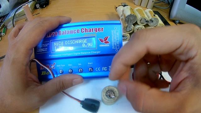 ?Восстановление, ремонт аккумуляторов для шуруповертов (замена банок). Часть 1: Bosch! смотреть онлайн