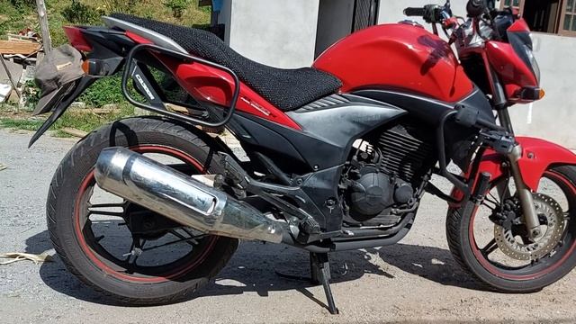 Realidade de quem compra uma CB 300 usada (ano 2010)... pros e contra смотреть онлайн