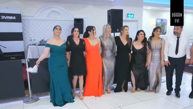 KIZLARIN GÜZELLİĞİ DUDAK UÇUKLATTI !! MUHTEŞEM DÜĞÜN !!