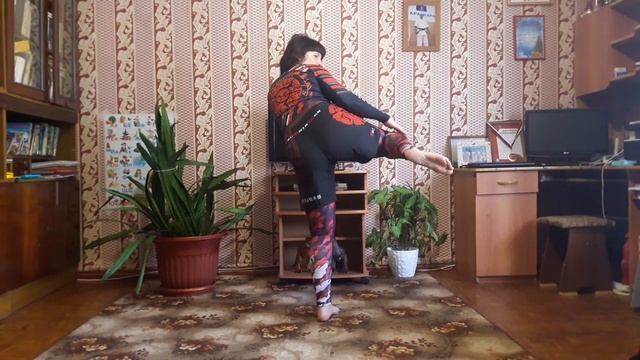 Удар ногой с разворота #ТренируйсяДома смотреть онлайн