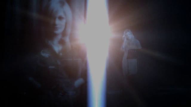 Christina Bjordal - Tell Me.mp4 смотреть онлайн