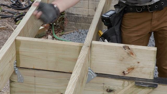 How to Install Deck Joists | Trex Academy смотреть онлайн
