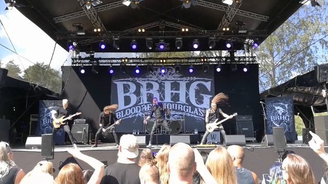 Bloodred Hourglass - We Form The Broken (live, John Smith Festival 20.7.2019)