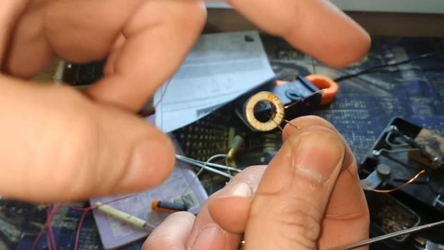 Всем у кого есть мультиметр делать обязательно! Вместо кроны разряженная батарейка ААА. смотреть онлайн