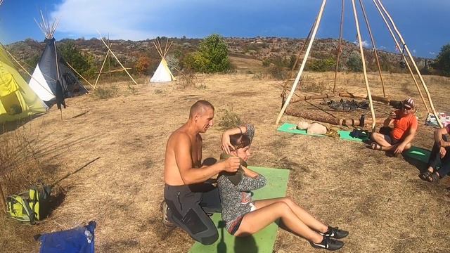 ЧАСТЬ 9 Оказание первой медицинской помощи!!!!! Кемпинг Индейский лагерь!!!! смотреть онлайн