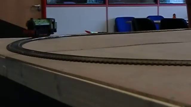 Nikon Coolpix S9500 4x Super Slow Motion Video