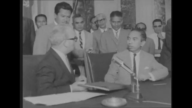 Menlu RI Adam Malik menandatangani agreement dgn PBB bln nop 1966 смотреть онлайн