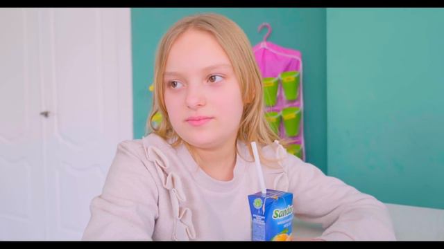 Виола ОБИДЕЛАСЬ НА ДЕВОЧЕК в ШКОЛЕ