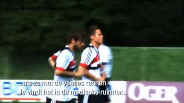 Achter de schermen bij het Ajax Adidas MiCoach Performance Centre смотреть онлайн