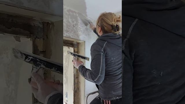 ремонт в коридоре своими руками/ декоративная штукатурка смотреть онлайн