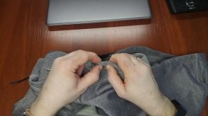 Как вставить шнурок, резинку своими руками