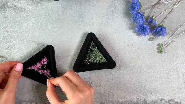 Цикорий из бисера. Цветы из бисера. смотреть онлайн