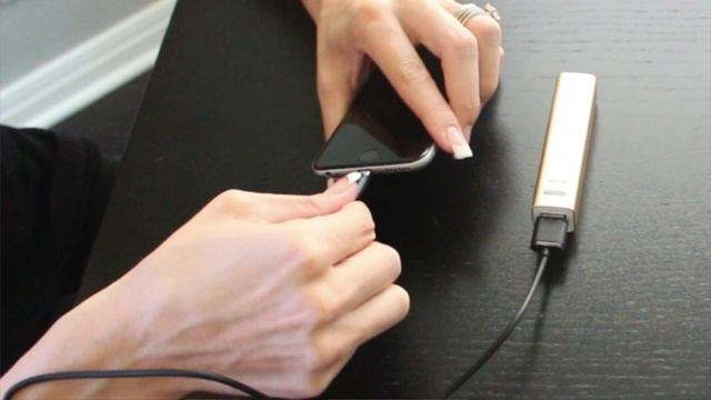 Portable Phone Charger смотреть онлайн