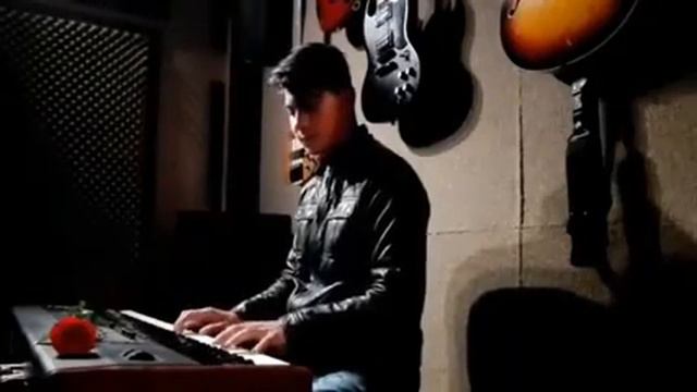 RAMMSTEIN (COVER PIANO) OHNE DICH смотреть онлайн