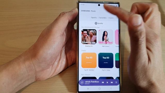 Galaxy S22/S22+/Ultra: How to Manage Samsung Music Tabs смотреть онлайн