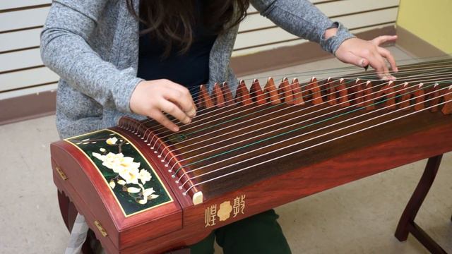 Bubinga Wood Guzheng-- ‘Yulan Magnolia Flower' смотреть онлайн