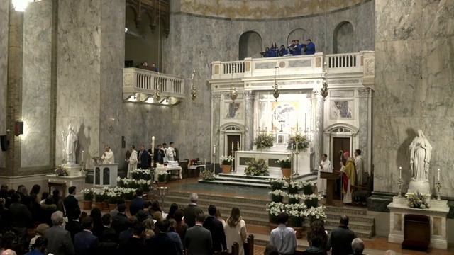 Easter Vigil Mass смотреть онлайн